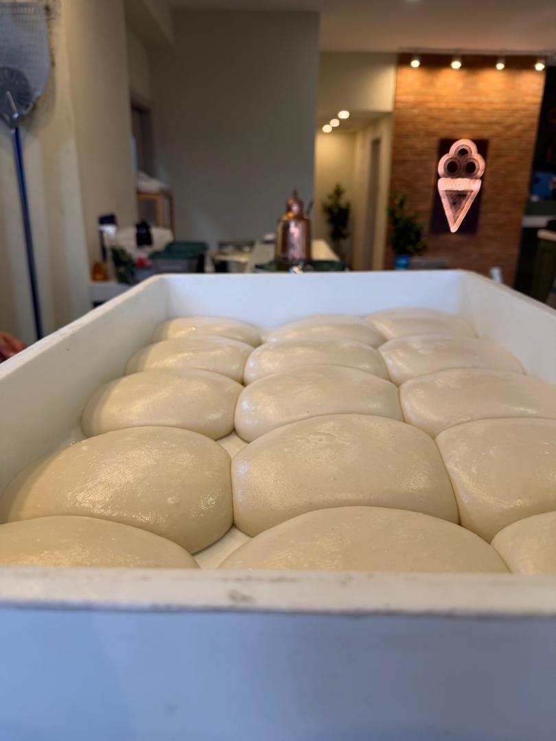 Masa artesanal en fermentación